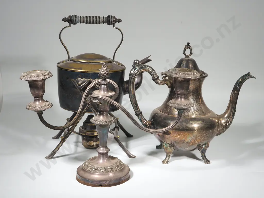 Assorted Lot of Silver Plate Table Ware Image 1++
