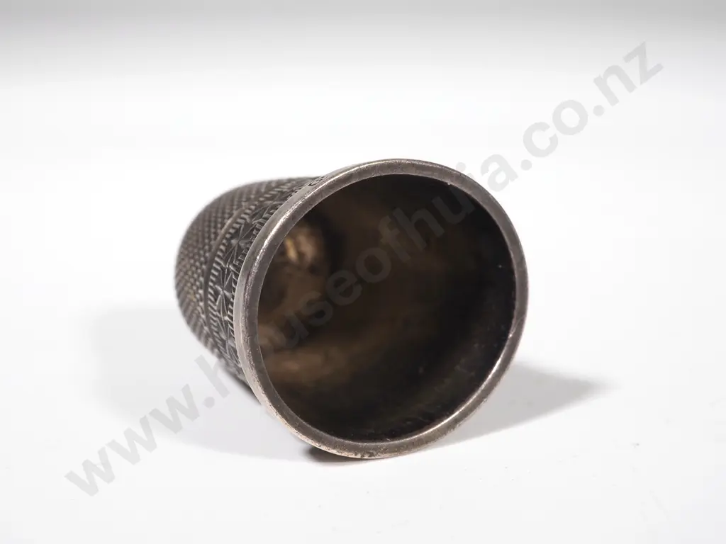 Sterling Silver Thimble - Maker:  Charles Horner - Birmingham 1901 Image 1++