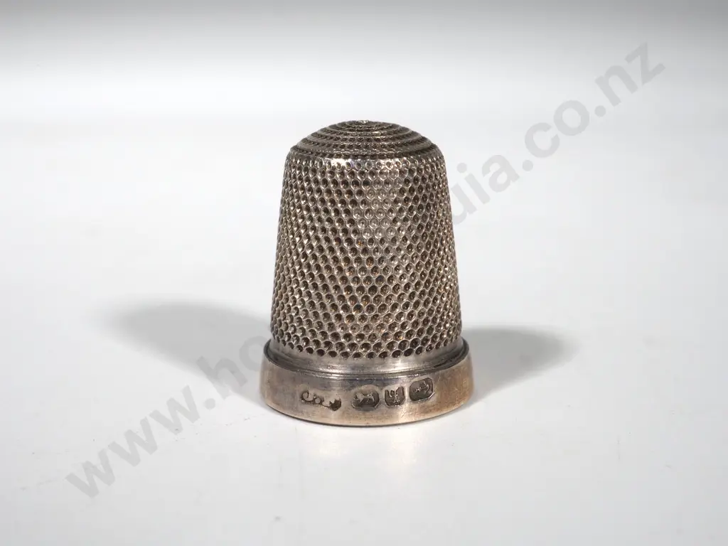 Sterling Silver Thimble: Charles Horner - Birmingham 1890 Image 1++
