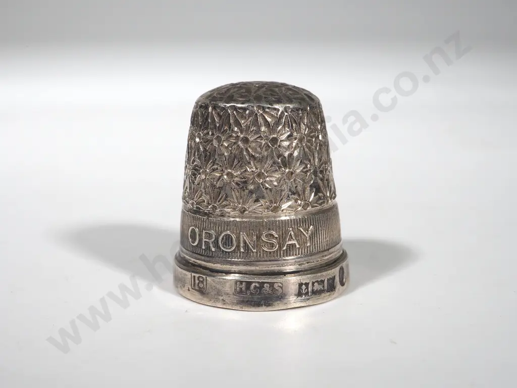Sterling Silver Thimble: Engraved Oroasay Size 18 - 1952 Image 1++