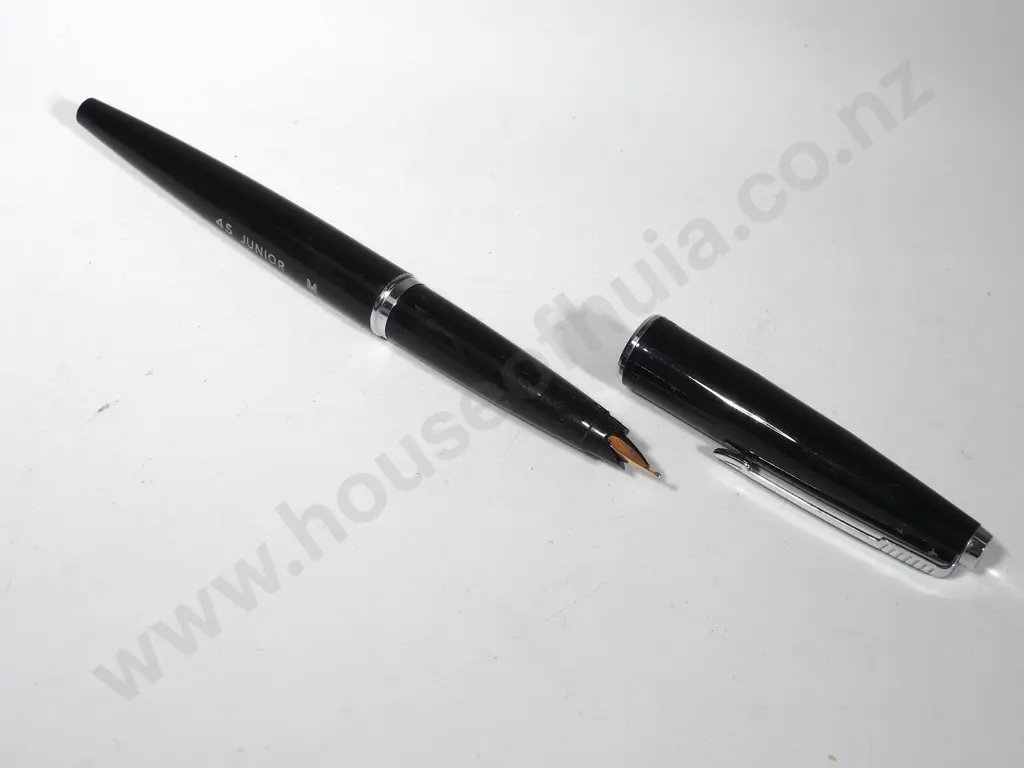 One Unboxed Vintage Parker Junior 45 Cartridge Fountain Pen Image 1++