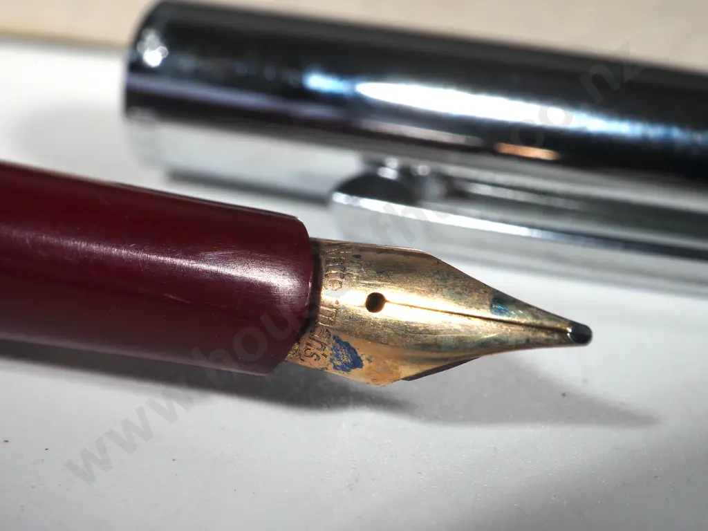 Boxed Vintage Waterman "Ideal" Fountain Pen Image 1++