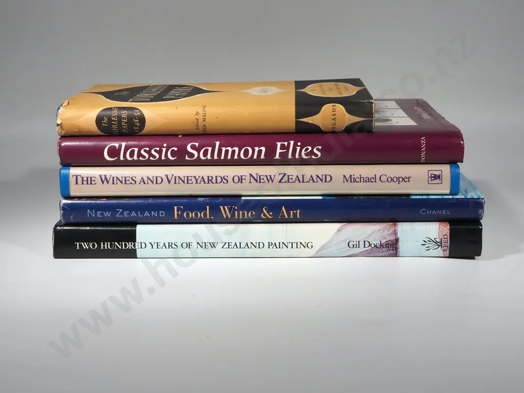 Assorted Lot of Books Related to New Zealand & Fly Fishing Image 1++