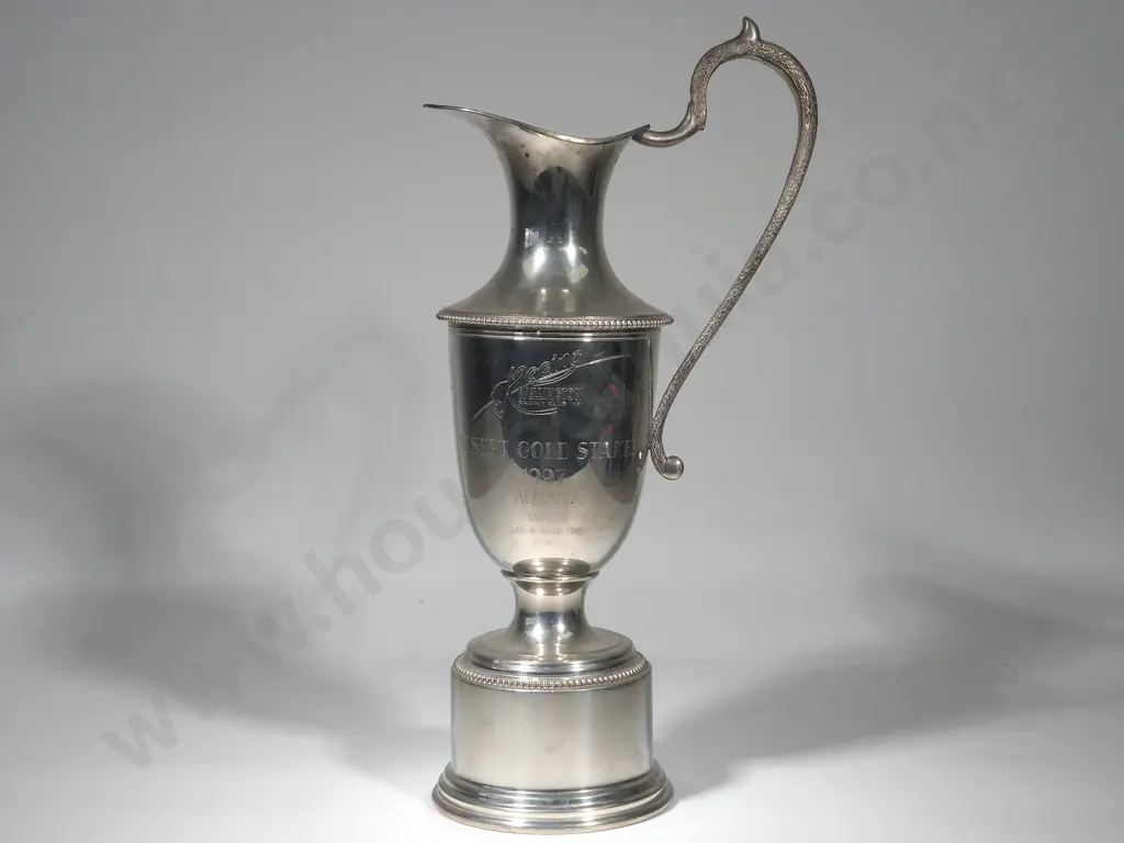 S/P Desert Gold Stakes 1997 Trophy Image 1++