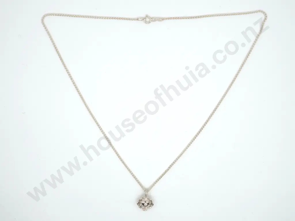 Sterling Silver Flower Pendant on Wheatlink Chain Image 1++
