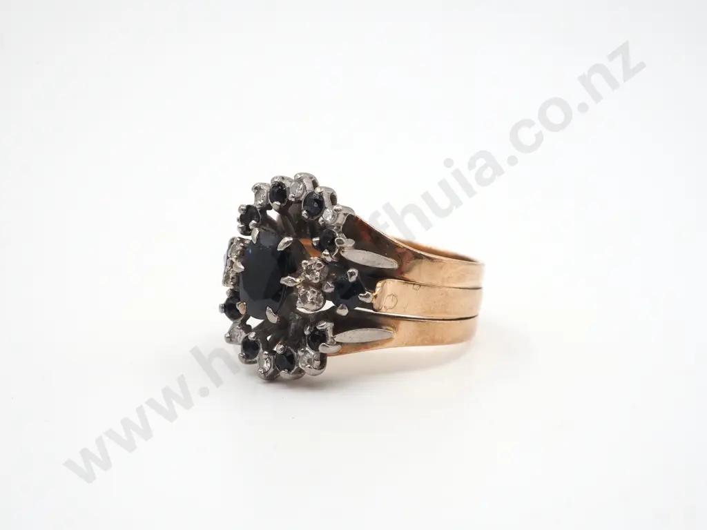 Vintage 9ct Gold Sapphire & Diamond Ring Image 1++