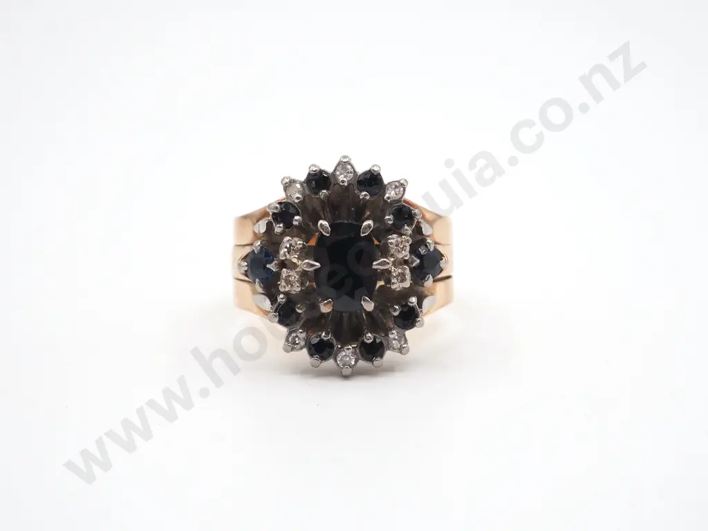 Vintage 9ct Gold Sapphire & Diamond Ring Image 1++