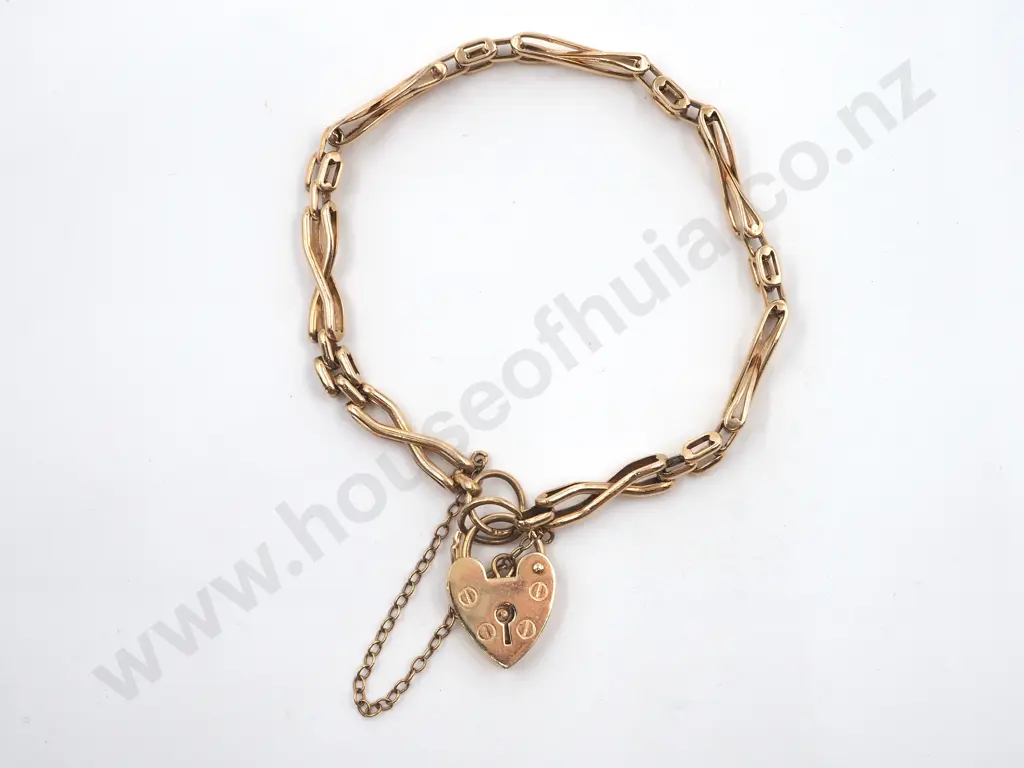 9ct Gold Heart Clasp Bracelet Image 1++