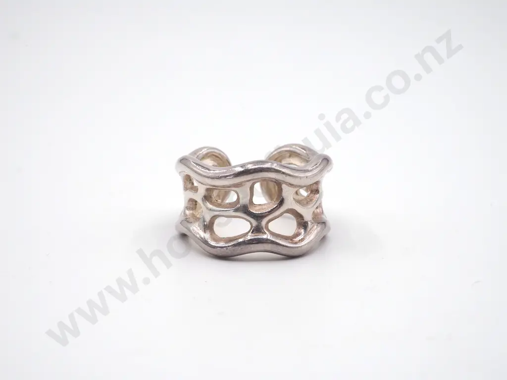 Sterling Silver Decorative Ring Image 1++
