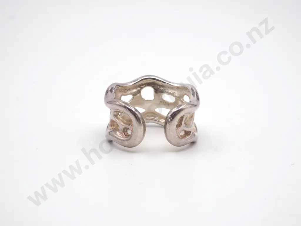 Sterling Silver Decorative Ring Image 1++