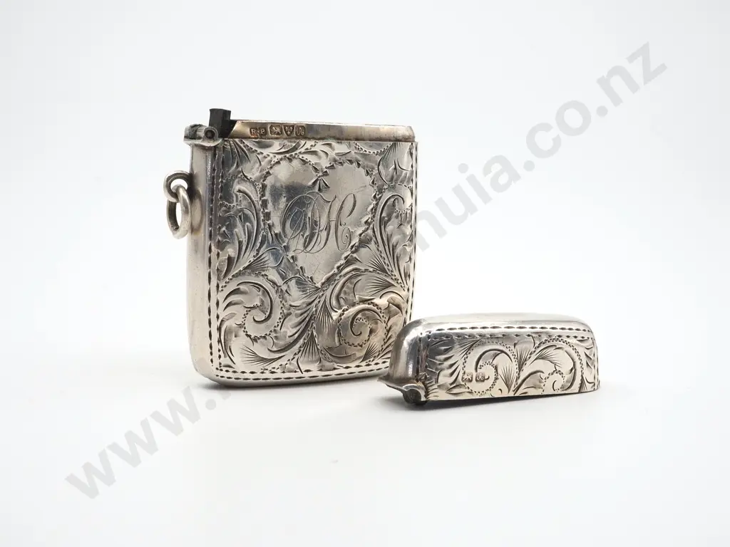 Large Engraved Sterling Silver Vesta Case A/F Image 1++