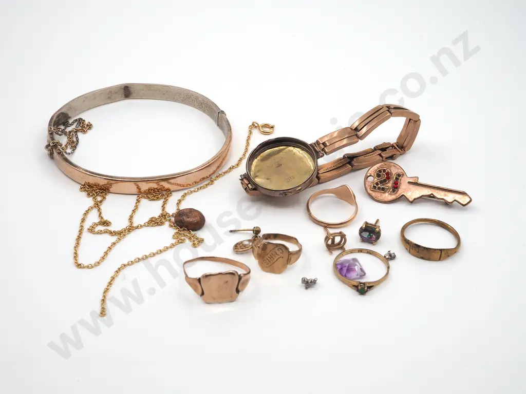 Assorted Lot of Scrap Gold Items  Image 1++