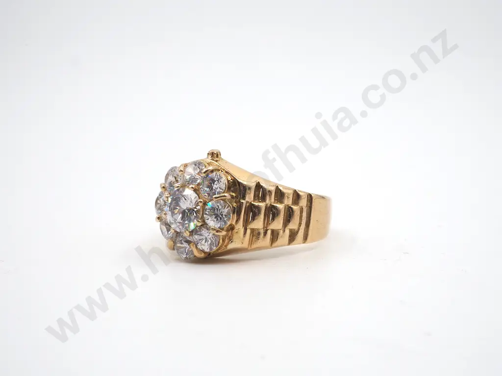 14ct Gold Sparkly CZ Ring Image 1++