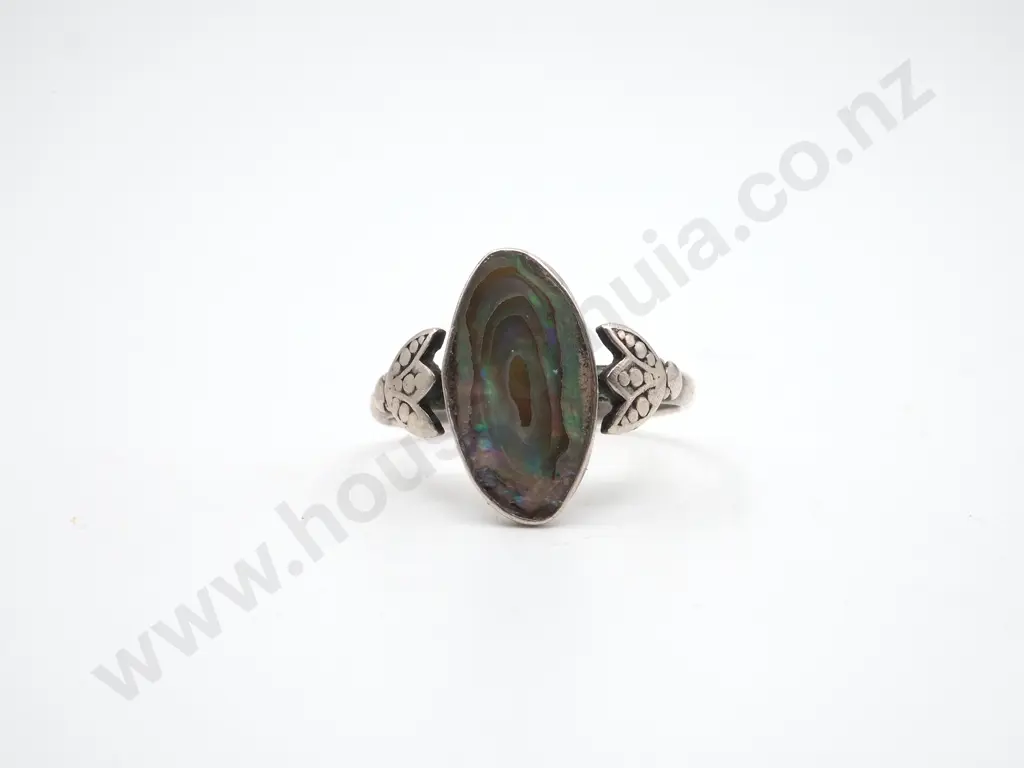 Sterling Silver Pāua Ring Image 1++