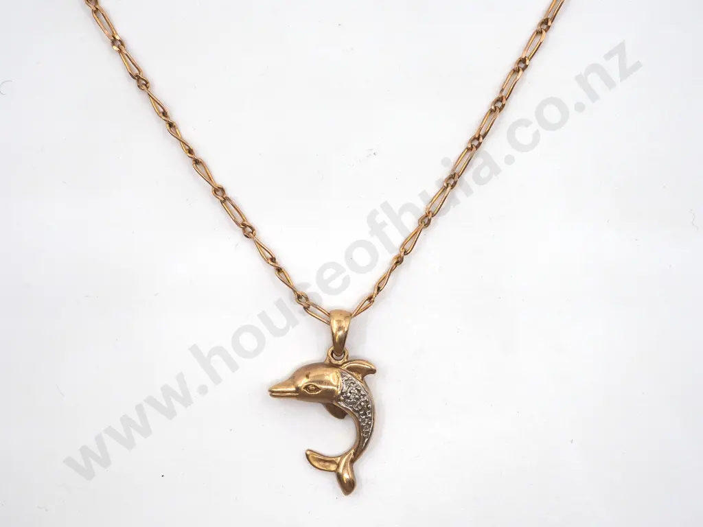 9ct Gold Chain w 9ct Gold Dolphin Pendant (A/F Missing One Diamond) Image 1++