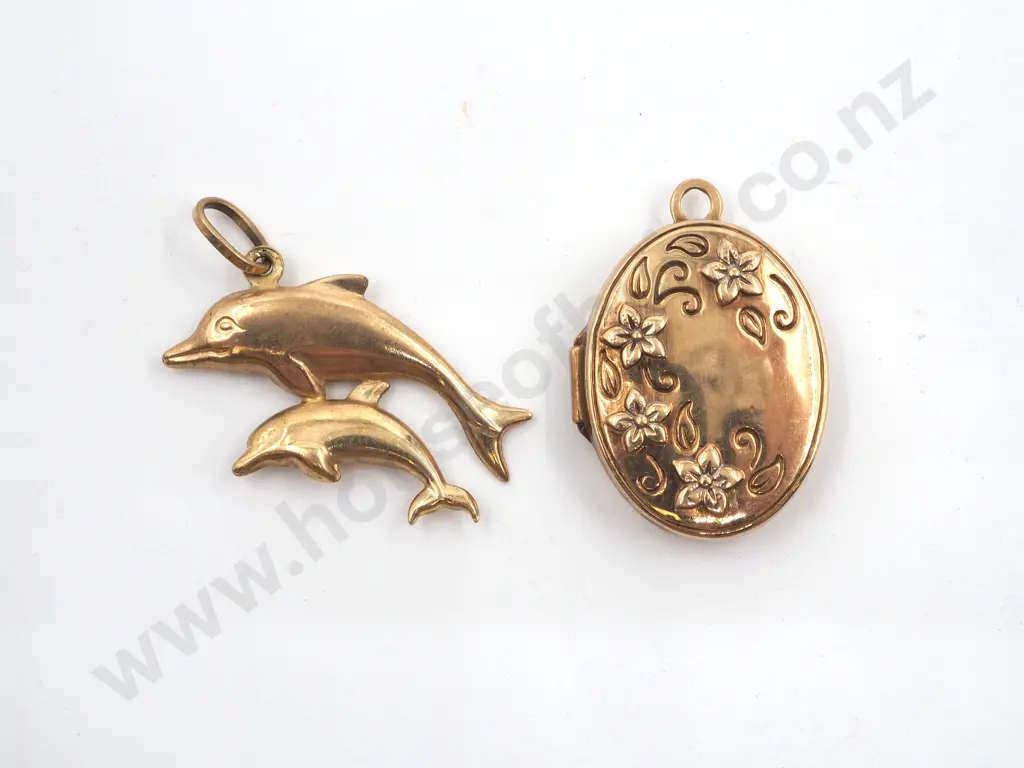 Two 9ct Gold Pendants. - Locket & Dolphins Image 1++