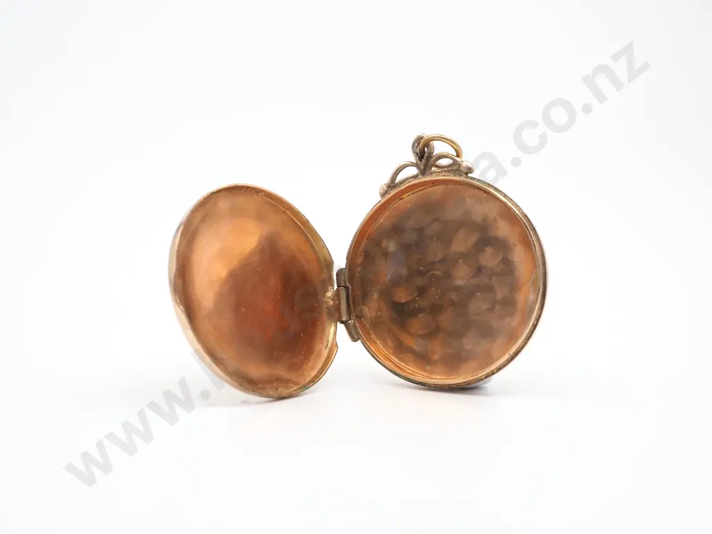 Sterling Silver Gilt Circular Locket with Engraved Decoration to Front Image 1++