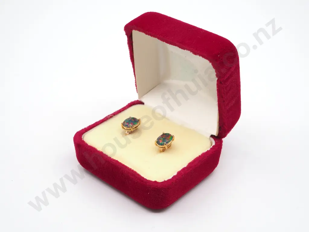 Cased 9ct Gold  Earrings Image 1++