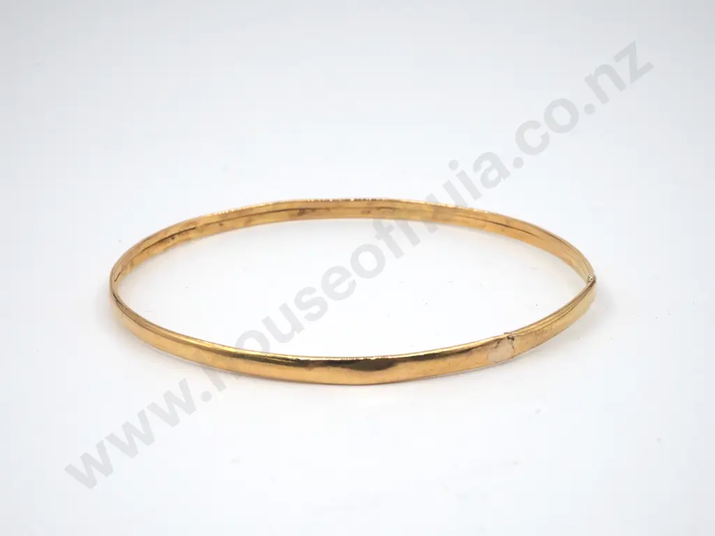 18ct Gold Bangle Image 1++