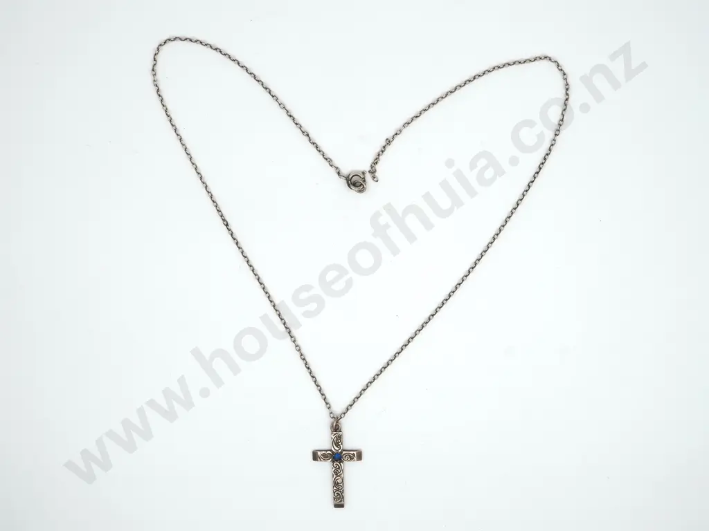 Sterling Silver Cross & Chain Image 1++