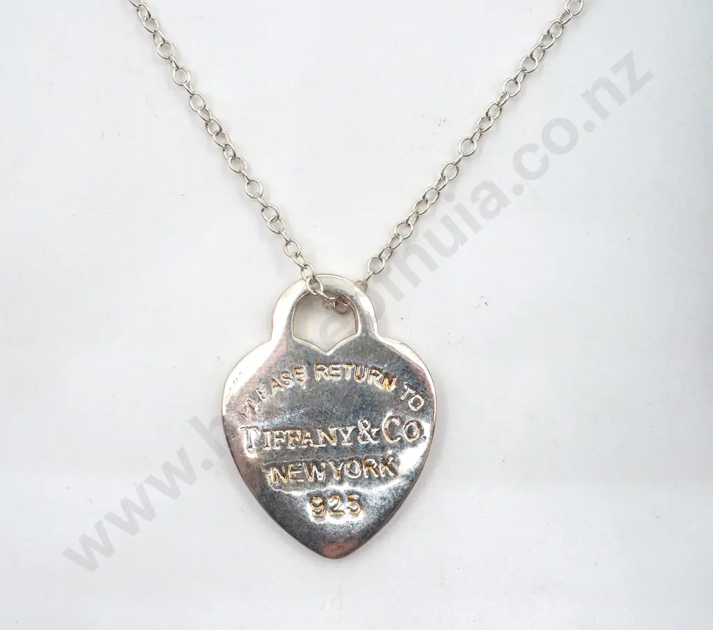 Faux Tiffany & Co Silver Necklace & Box  Image 1++