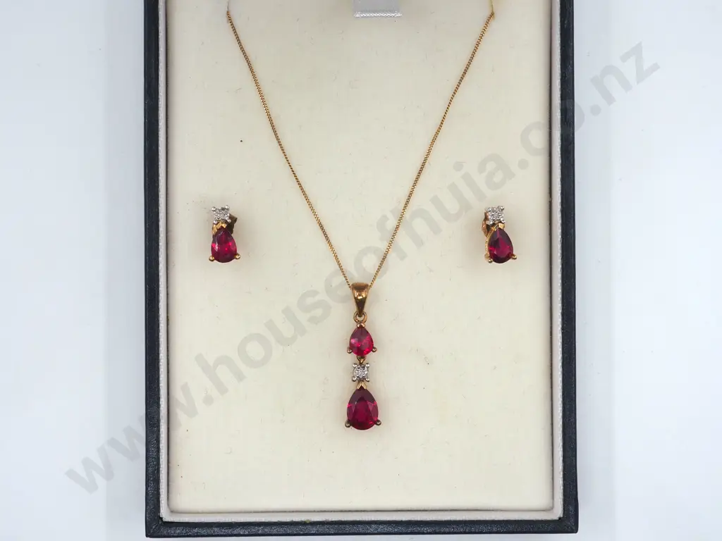 Cased Earring Necklace Set 9ct Gold w Gems Image 1++