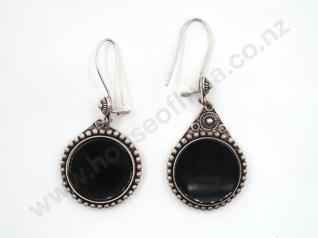 Vintage Sterling Silver Onyx Drop Earrings Image 1++
