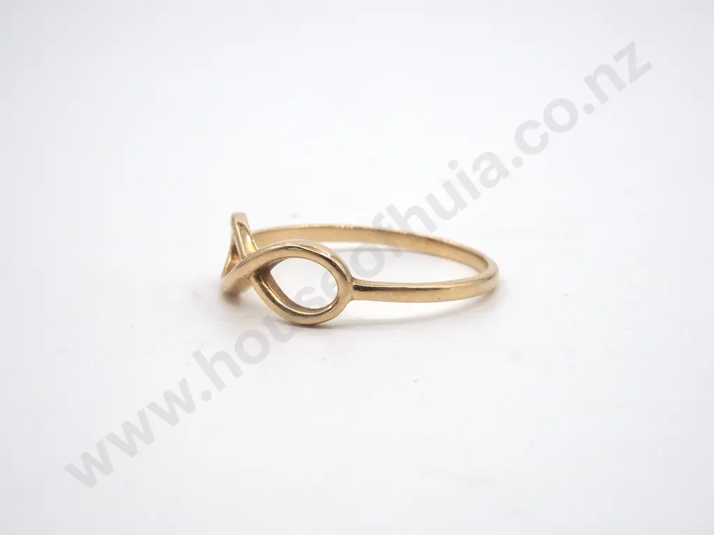 10ct Gold Michael Hill Ring Image 1++
