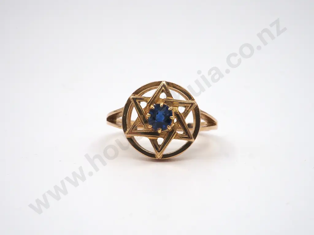 18ct Gold & Sapphire Five Point Star Ring Image 1++