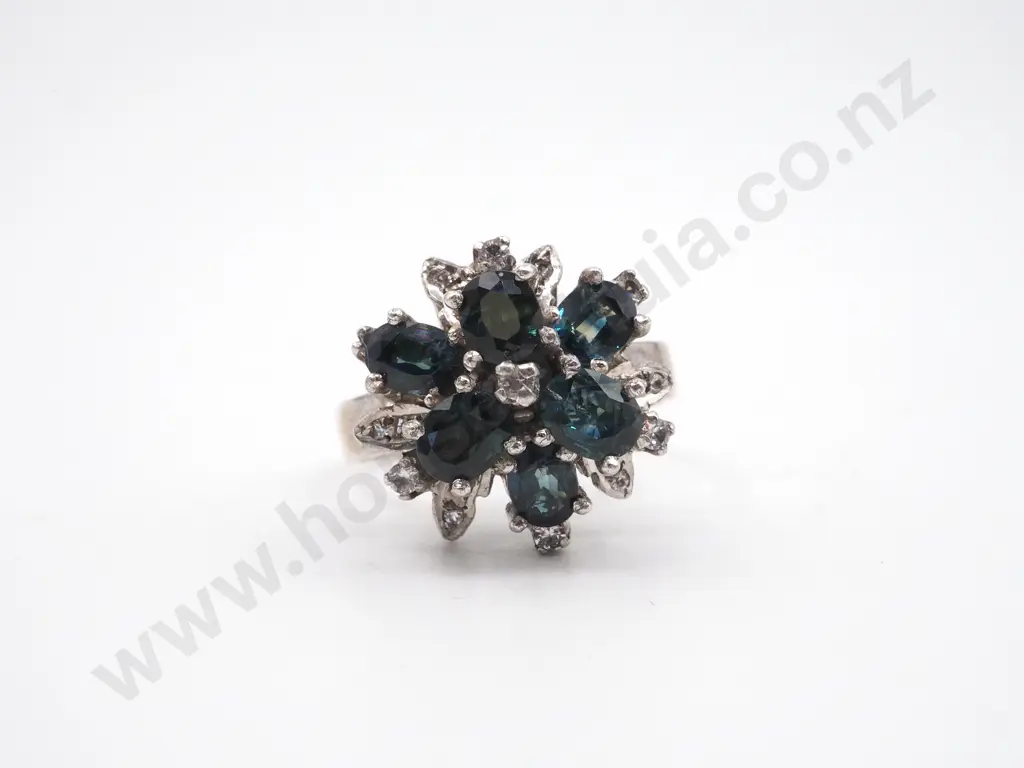 Sterling Silver Green Gem Ring Image 1++