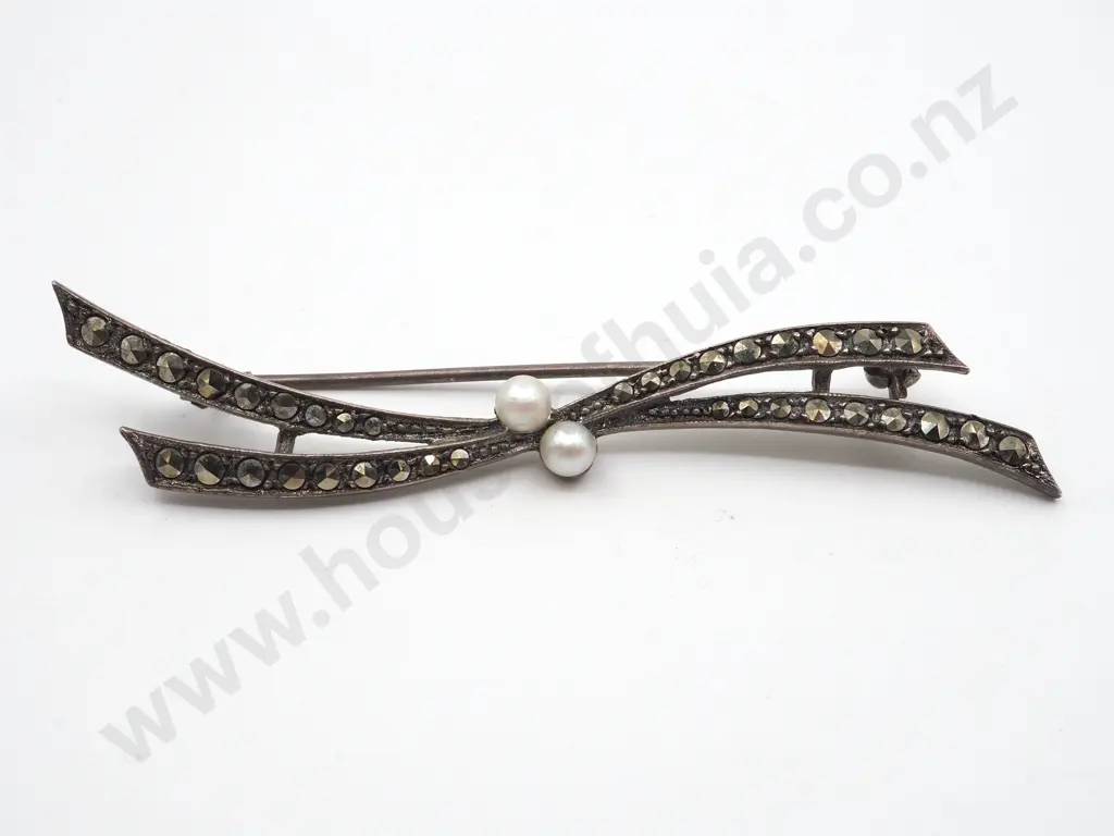 Sterling Silver & Pearl Marcasite Brooch Image 1++