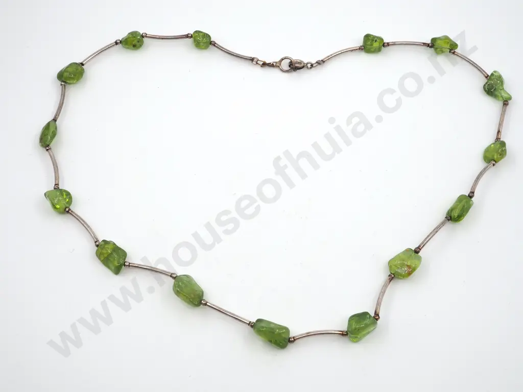 Silver & Green Gem Necklace Image 1++