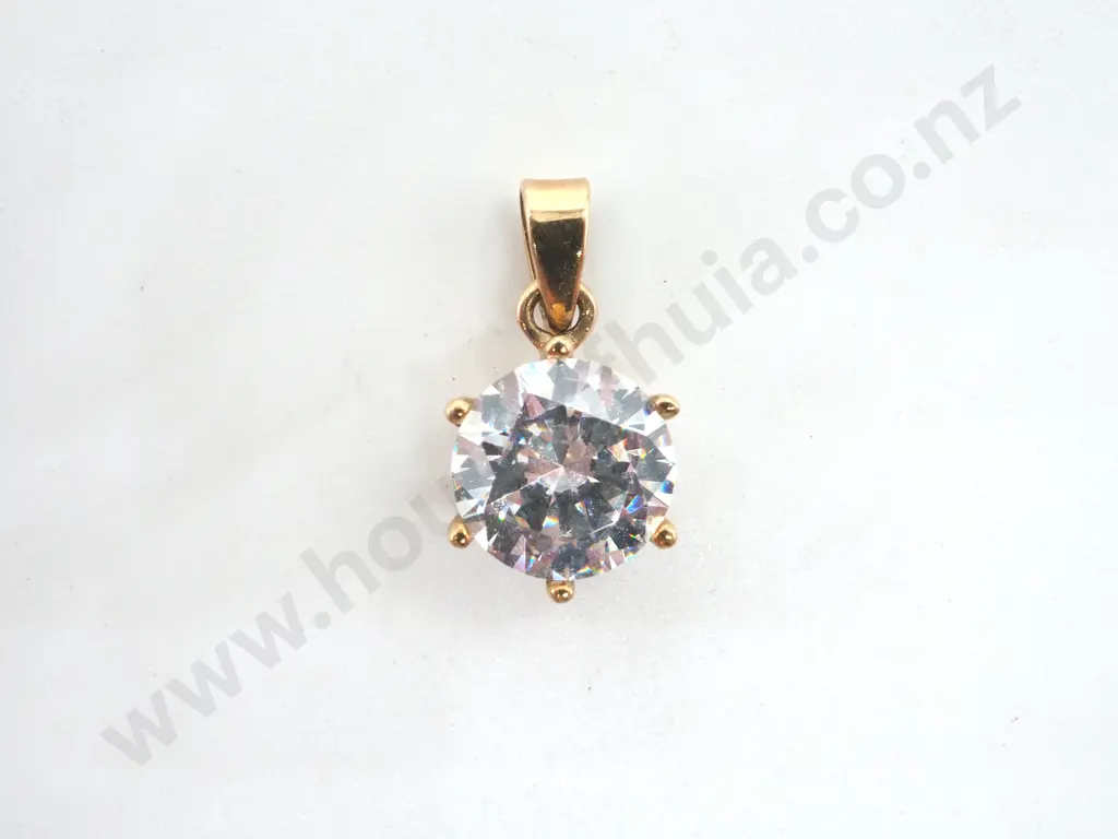 9ct Gold Pendant w Cubic Zirconia- Match Prior Lot Image 1++