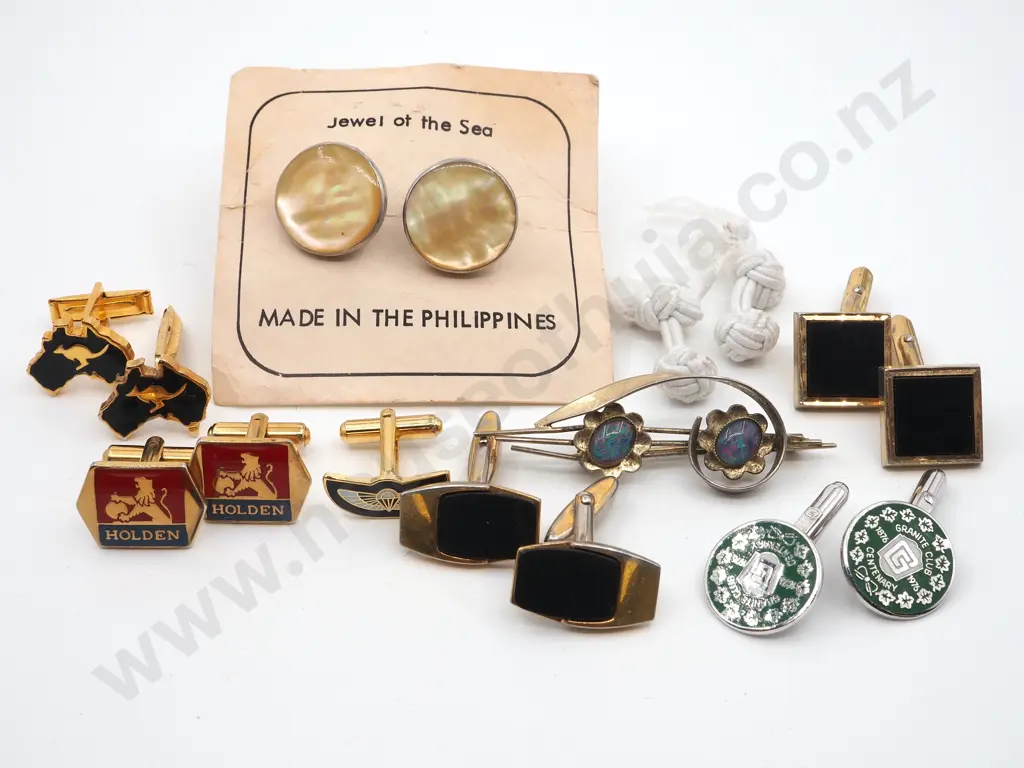 Five Pairs of Vintage Cufflinks & Opal Brooch Image 1++