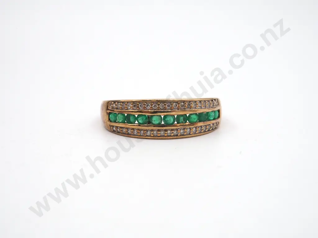 9ct Emerald & Diamond Ring  Image 1++