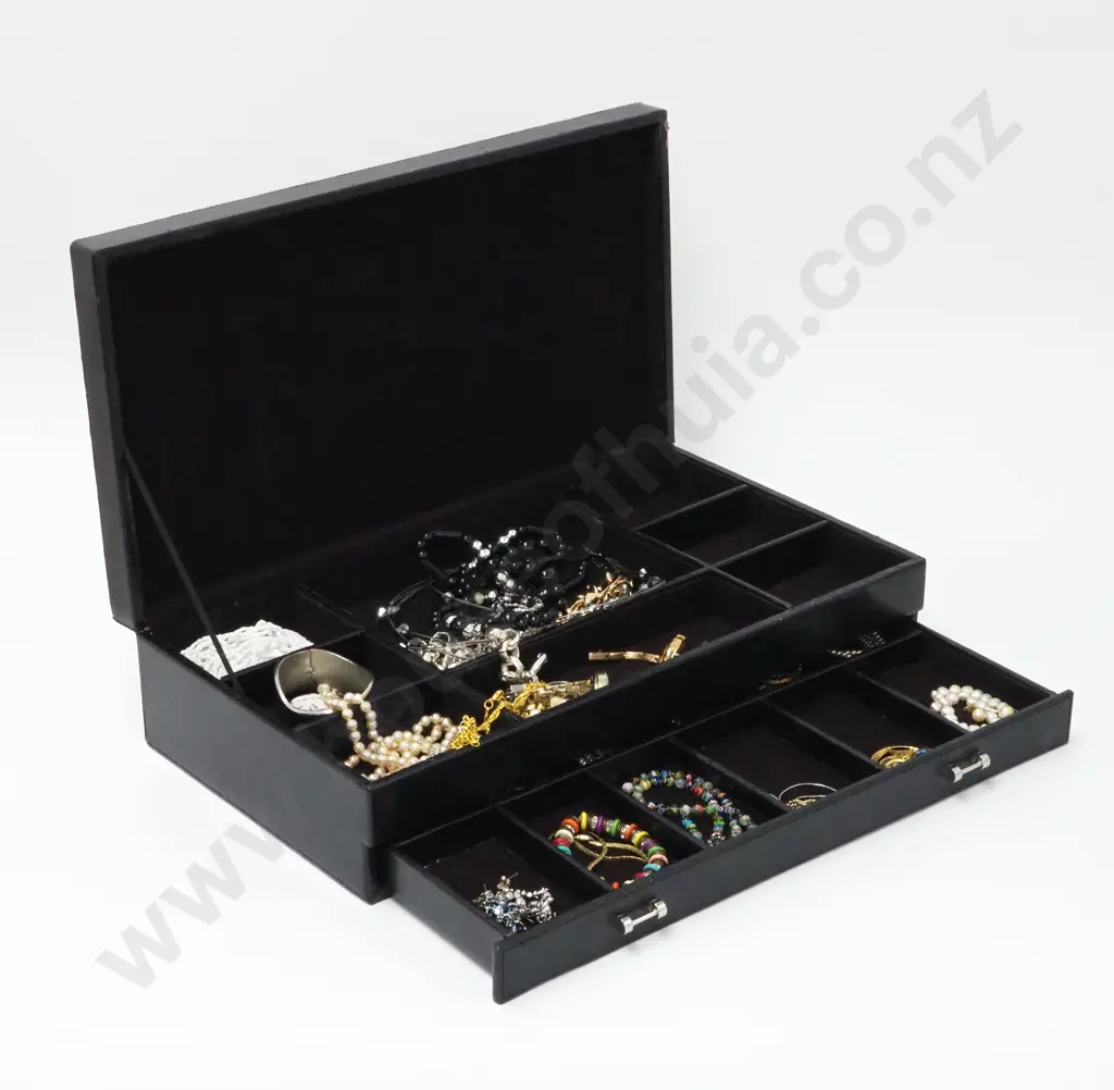 Impressive Display Case Full of Costume Jewellery  Image 1++