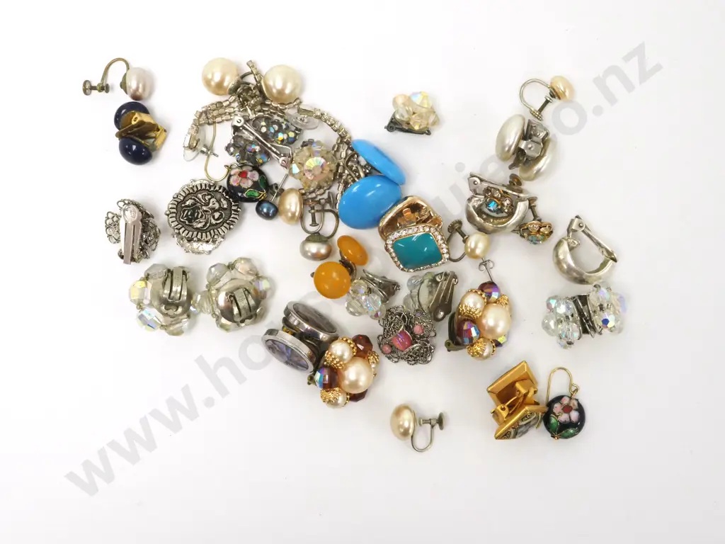 Assorted Lot of Costume Earrings Image 1++