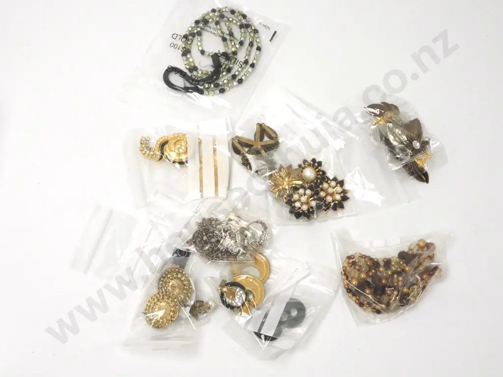 Bag Containing Necklaces & Earrings  Image 1++