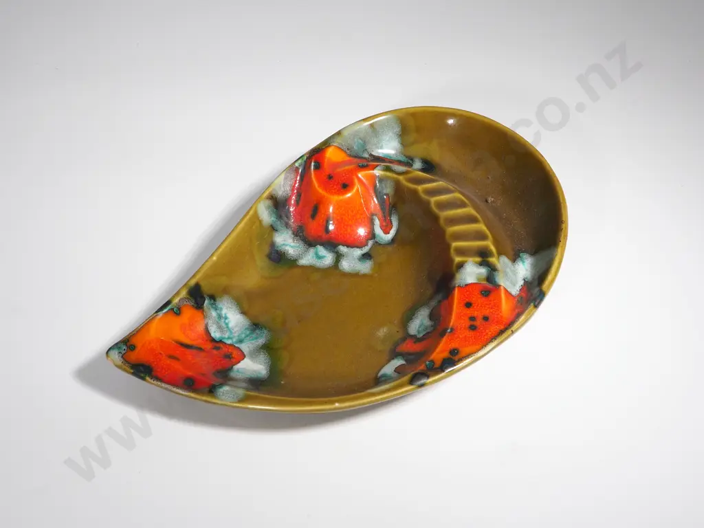 Large Green & Orange Lustre Cigarette Ashtray Image 1++