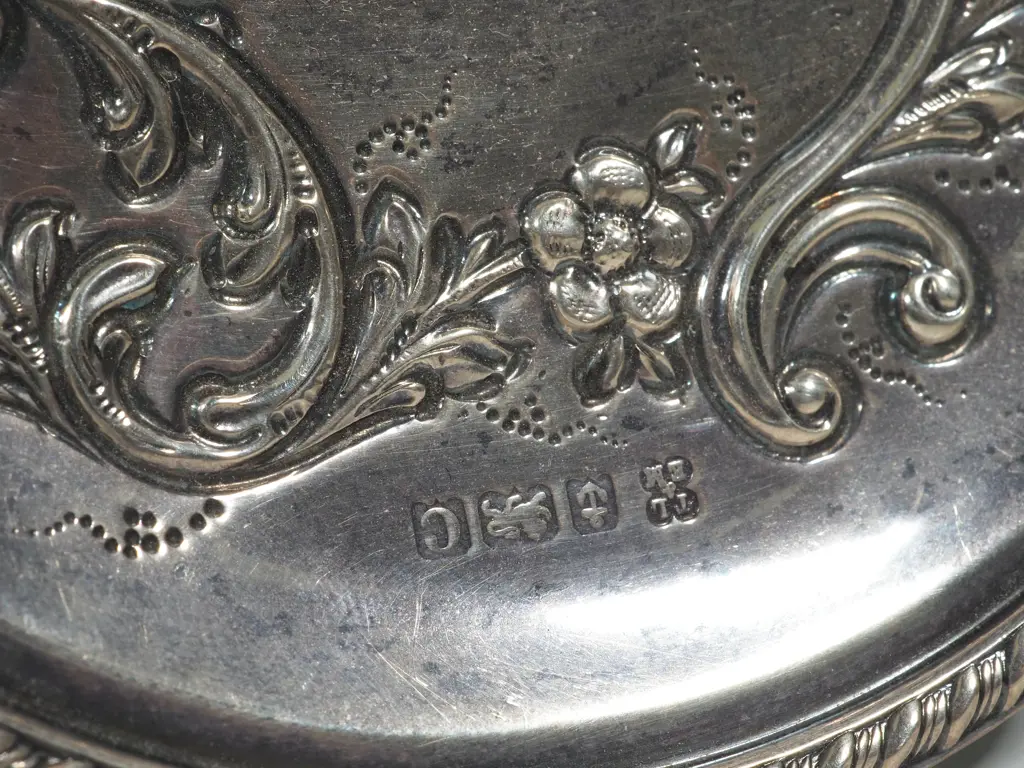 Small Sterling Silver Embossed Pin Dish Image 1++