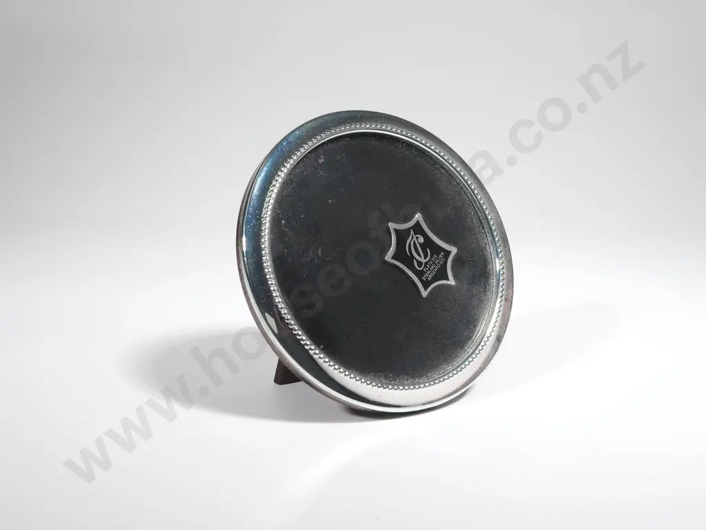 Modern Sterling Silver Photo Frame Image 1++