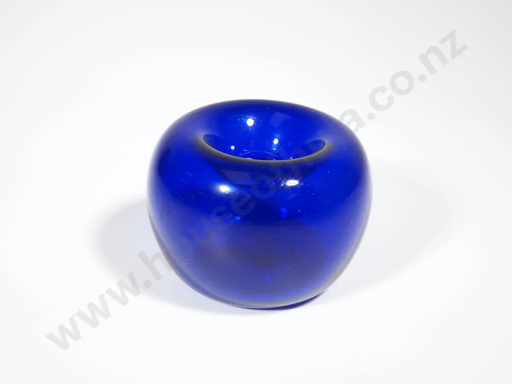 Bristol Blue Vase Image 1++