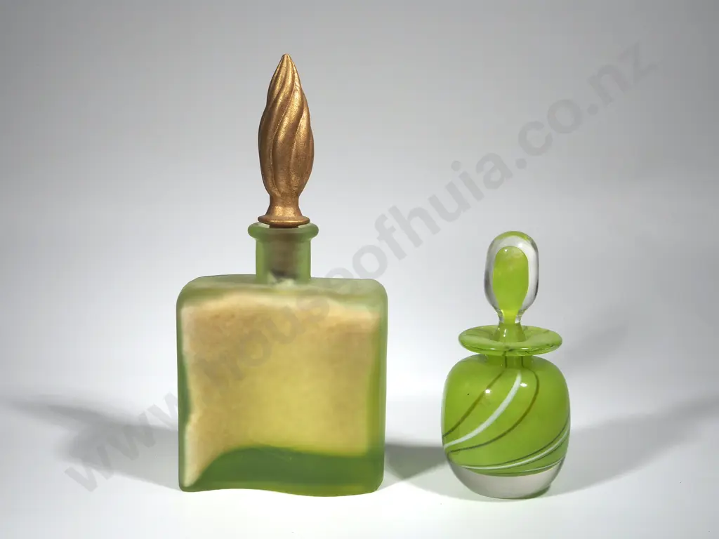 Hand Blown Perfume Bottle & Green Glass Decanter w Bath Salts Image 1++