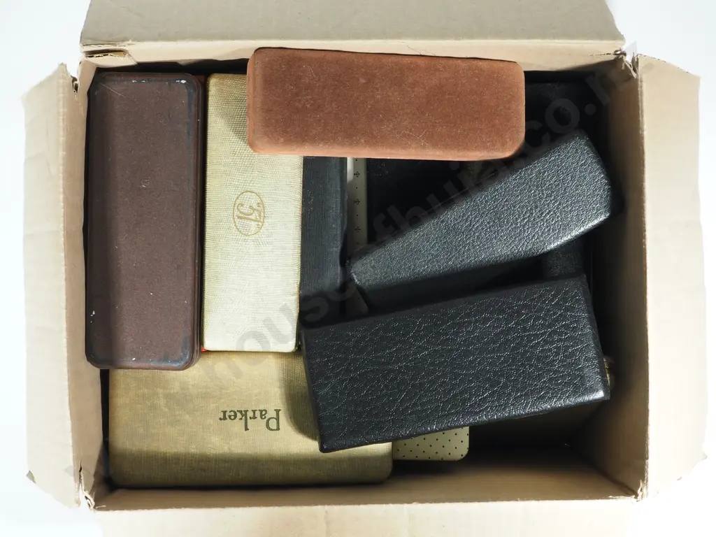 37 Parker Pen Cases Image 1++