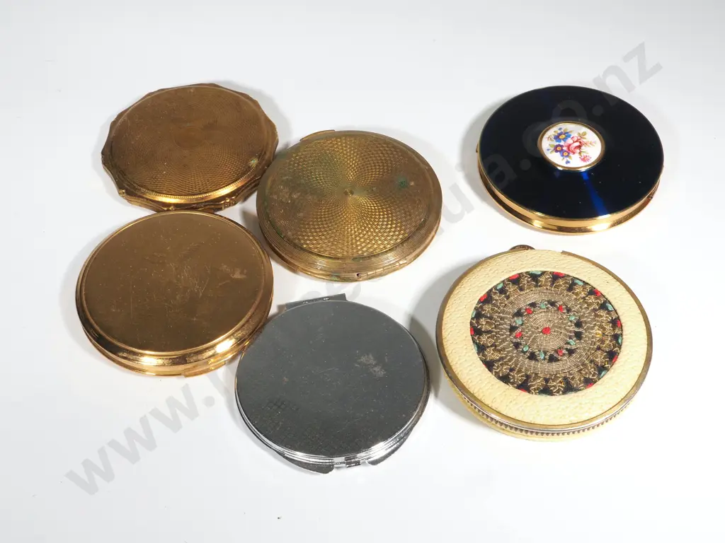 Three Gold 1950s Compacts & Three Others  Image 1++