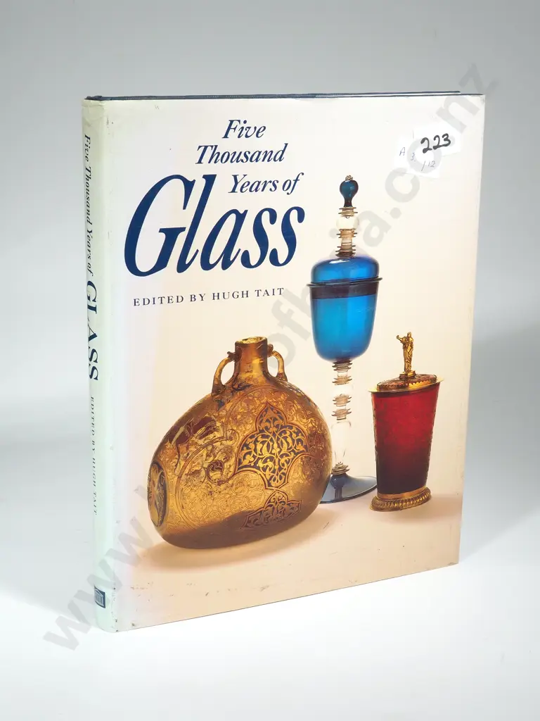 Five Thousand Years of Glass; Edited By Hugh Tait  Image 1++