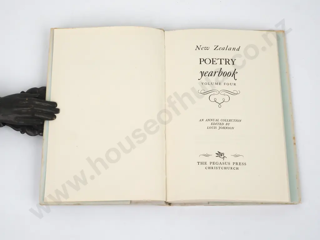 New Zealand Poetry Yearbook. An Annual Collection Volume Four -1954 Edition By Louis Johnson Image 1++