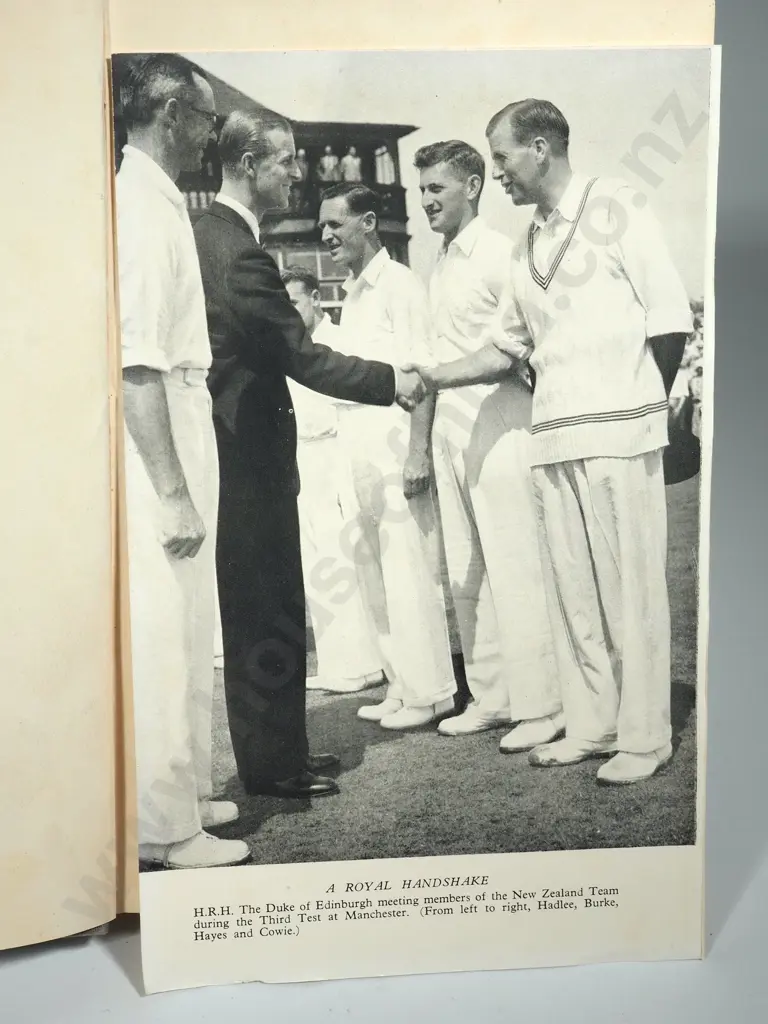 Cricket Companions; Alan W Mitchell. Dryden Printers Ltd, London Image 1++