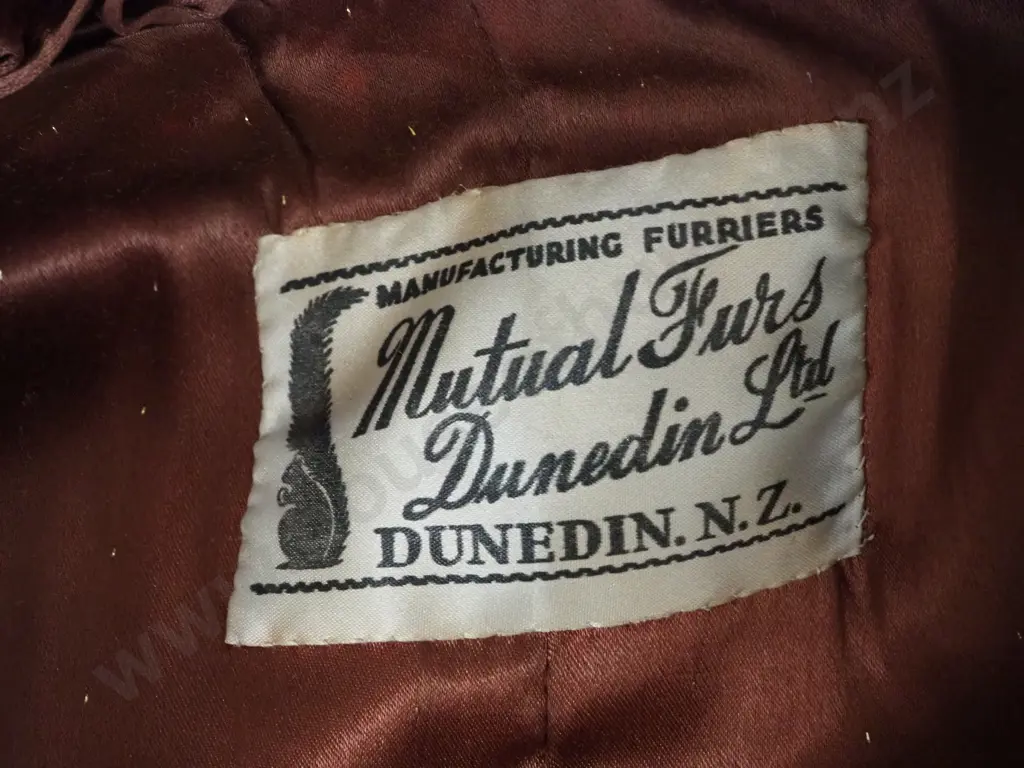 Vintage Ladies Fur Jacket - Likely Mink - NZ Retailer Image 1++