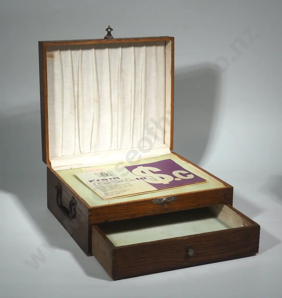 Cutlery canteen collectors chest w nz 1967 set  Image 1++